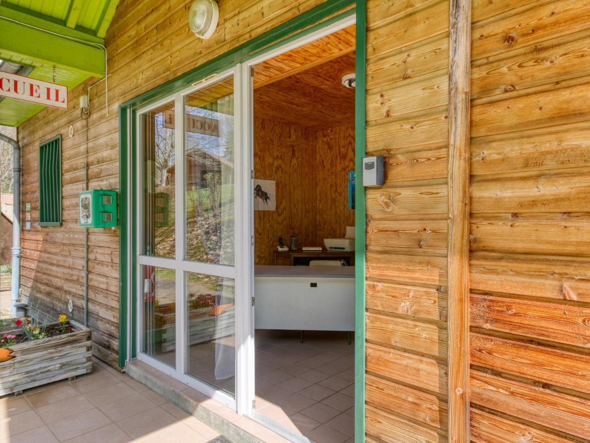 Vacanceole - Les Chalets De La Chazotte Saint-Jacques-d'Ambur Bagian luar foto